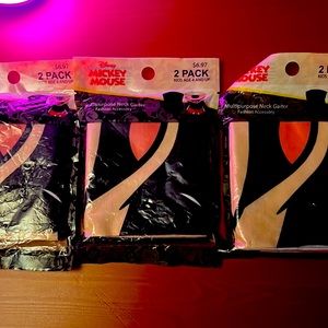 Disney kid neck goiter. New 3 pk